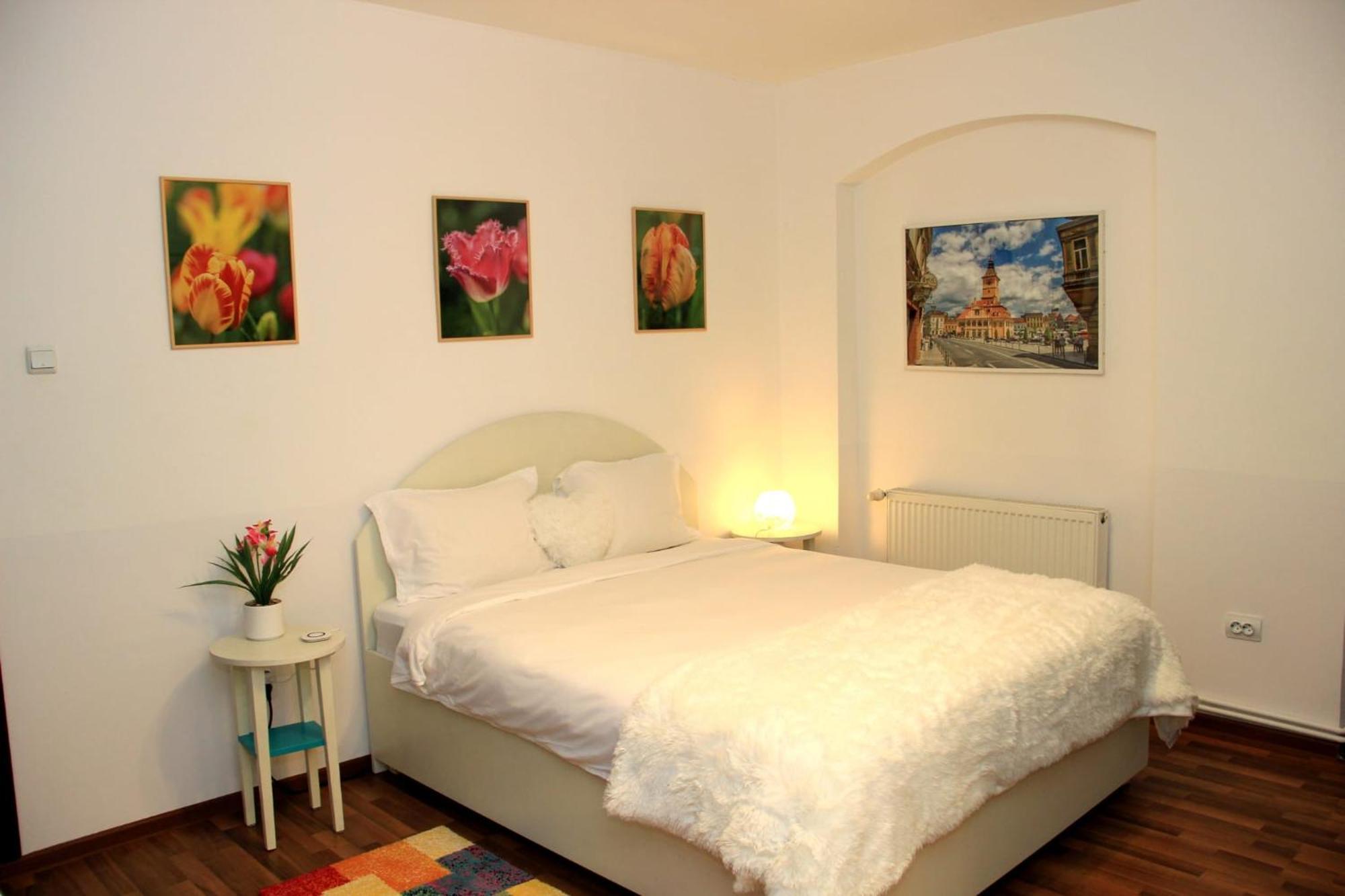 John Residence Apartment Brasov With Parking Option Exteriör bild
