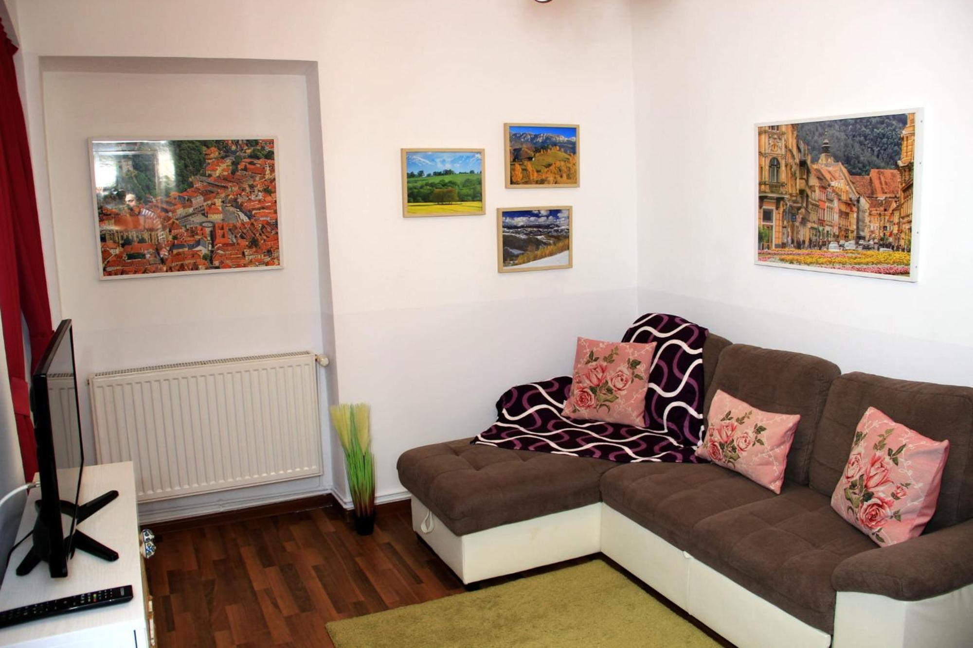 John Residence Apartment Brasov With Parking Option Exteriör bild