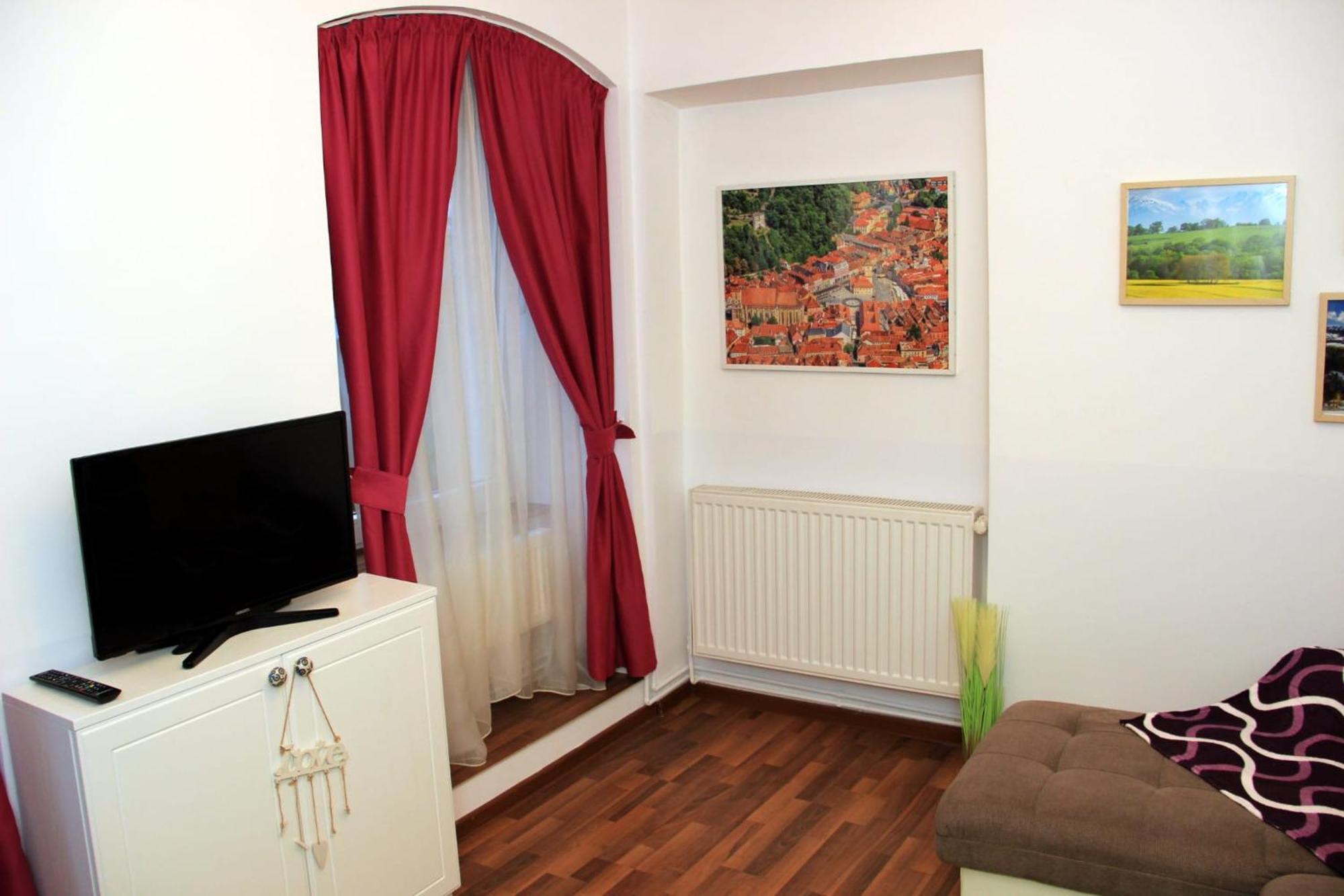 John Residence Apartment Brasov With Parking Option Exteriör bild