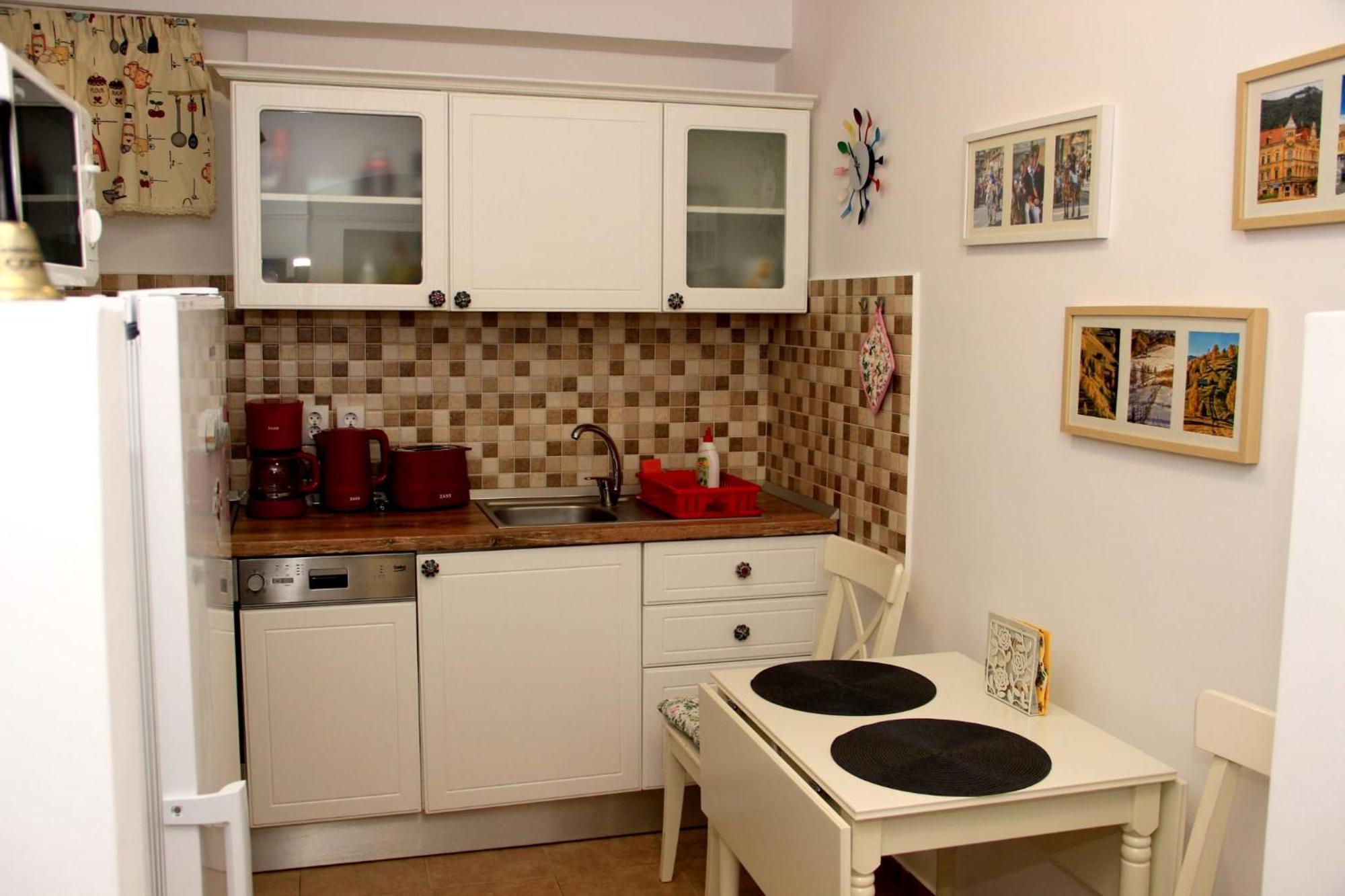 John Residence Apartment Brasov With Parking Option Exteriör bild