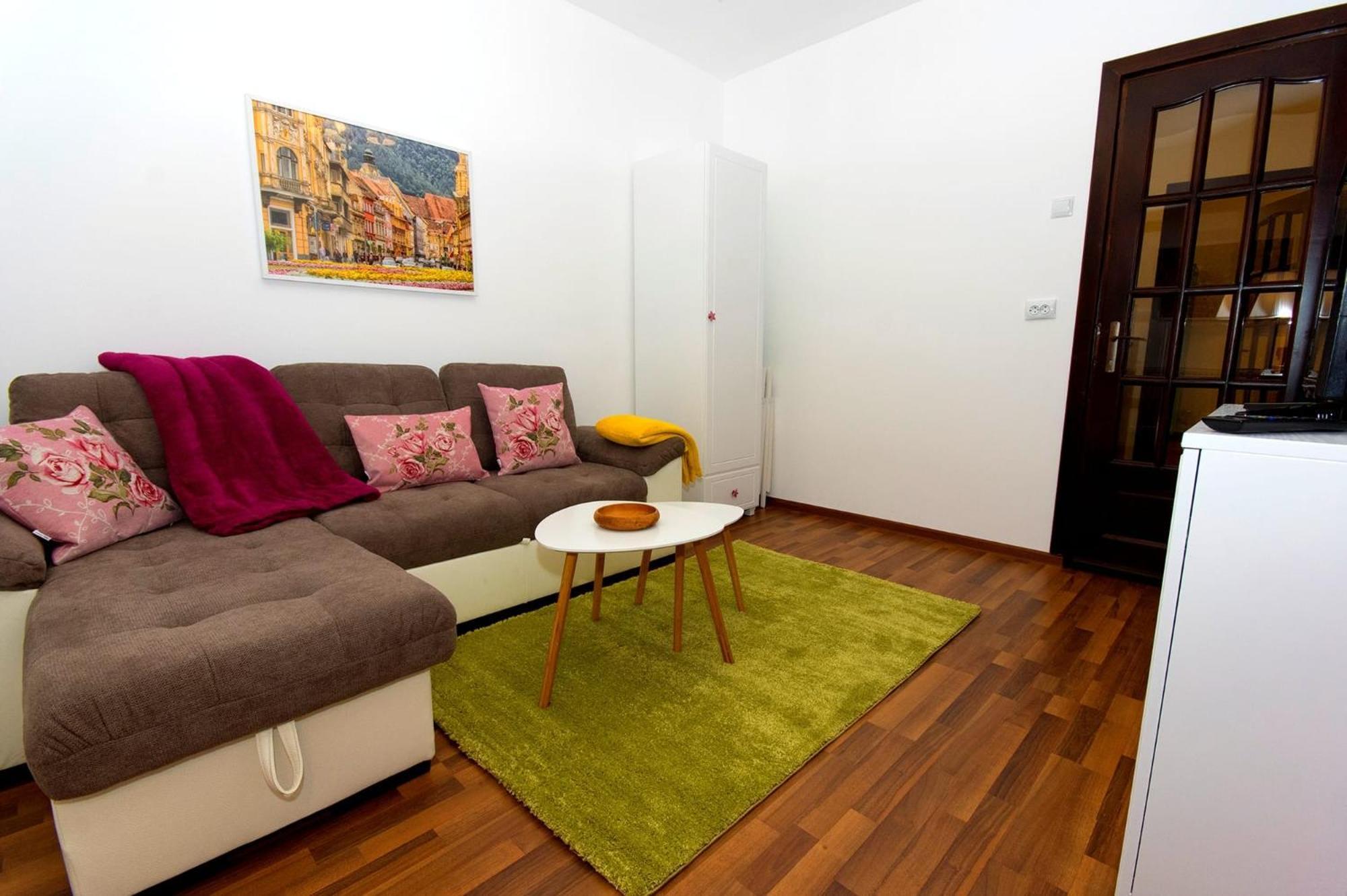 John Residence Apartment Brasov With Parking Option Exteriör bild