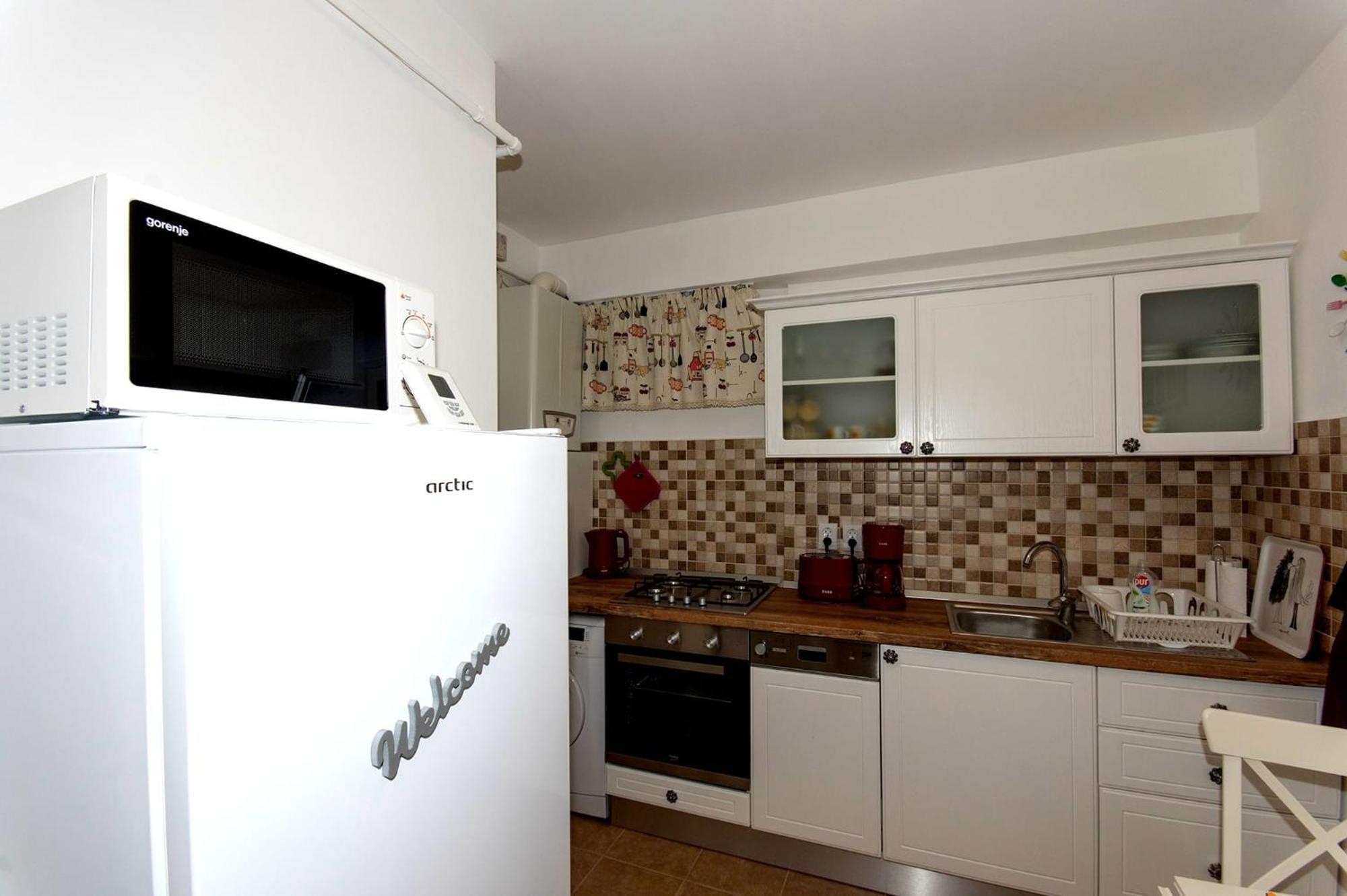 John Residence Apartment Brasov With Parking Option Exteriör bild