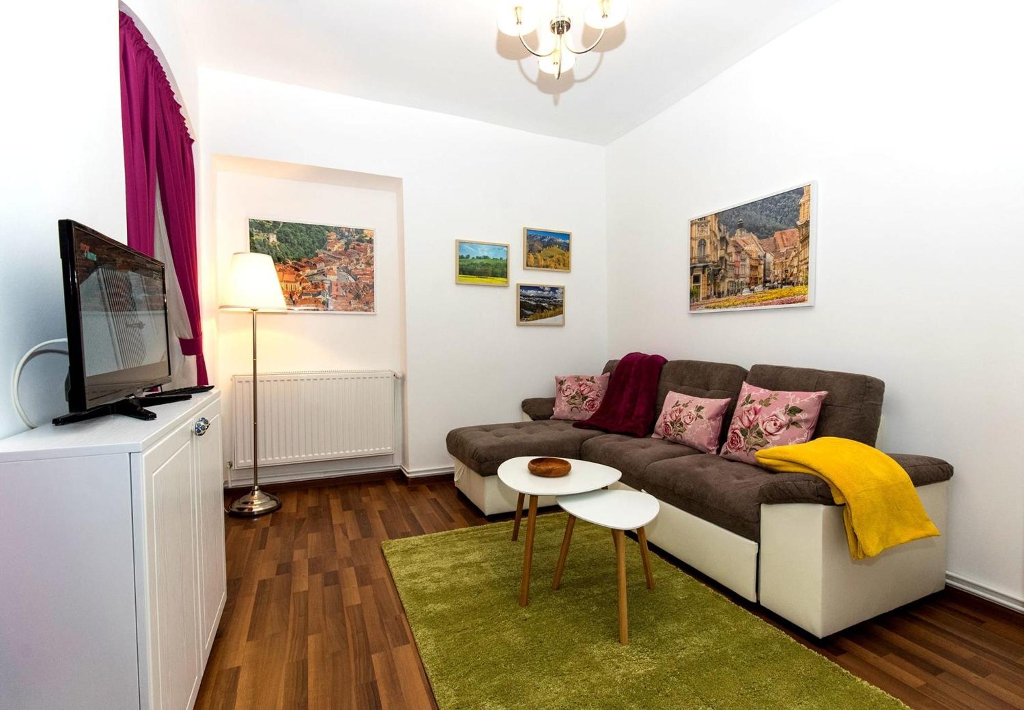 John Residence Apartment Brasov With Parking Option Exteriör bild